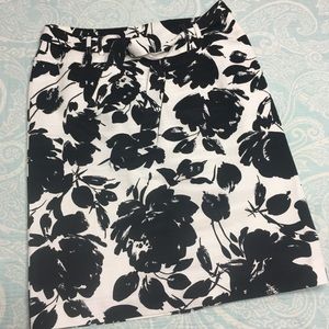 Antonio Melani black & white floral skirt with tie